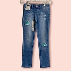 🚨 FINAL PRICE - SQZ Girls Distressed Skinny Jeans